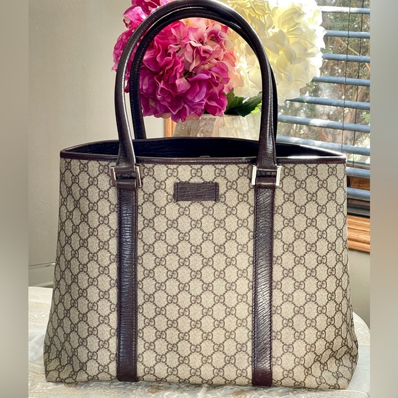 Authentic GUCCI GG Supreme Joy Tote Bag - Picture 2 of 15